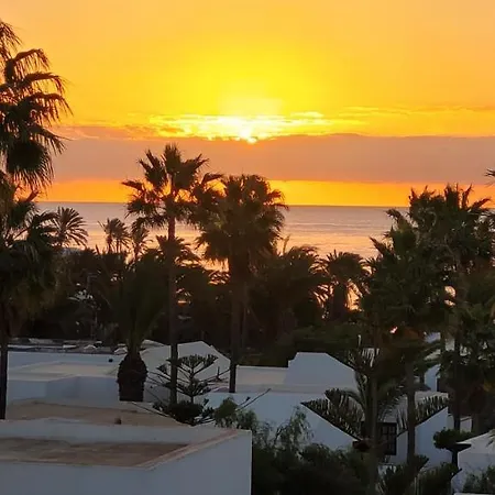 Casahost Bastian Boutique I Seaview Apartment Costa Teguise