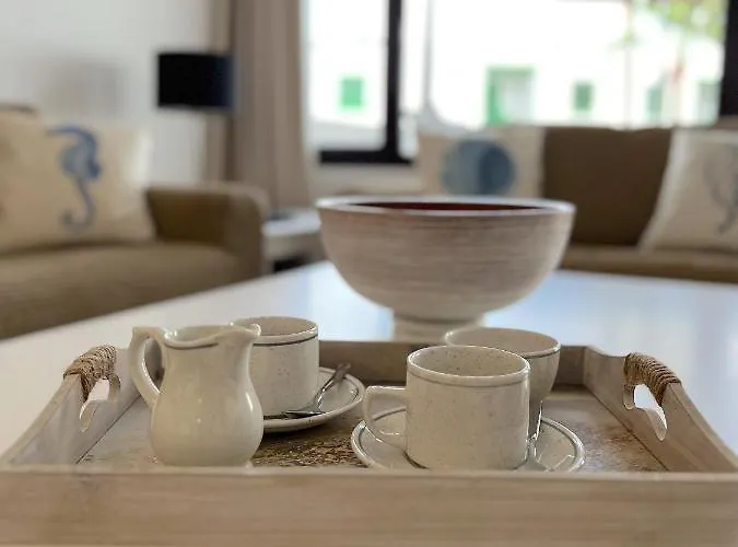 Casahost Bastian Boutique I Seaview 公寓 *