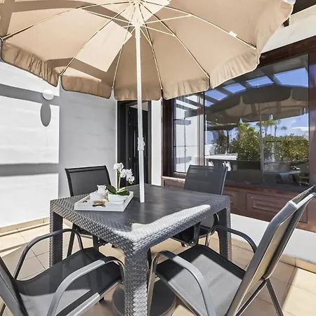 Casahost Bastian Boutique I Seaview *