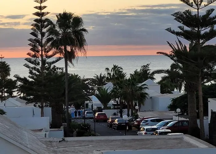 Casahost Bastian Boutique I Seaview Apartament *