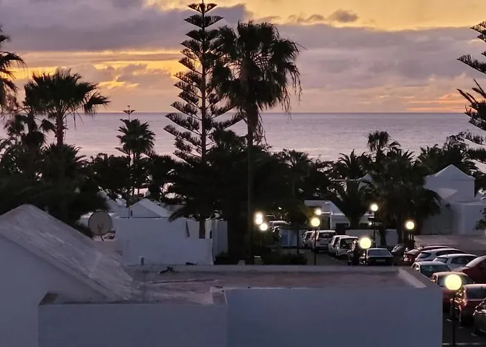 Casahost Bastian Boutique I Seaview Apartament Costa Teguise