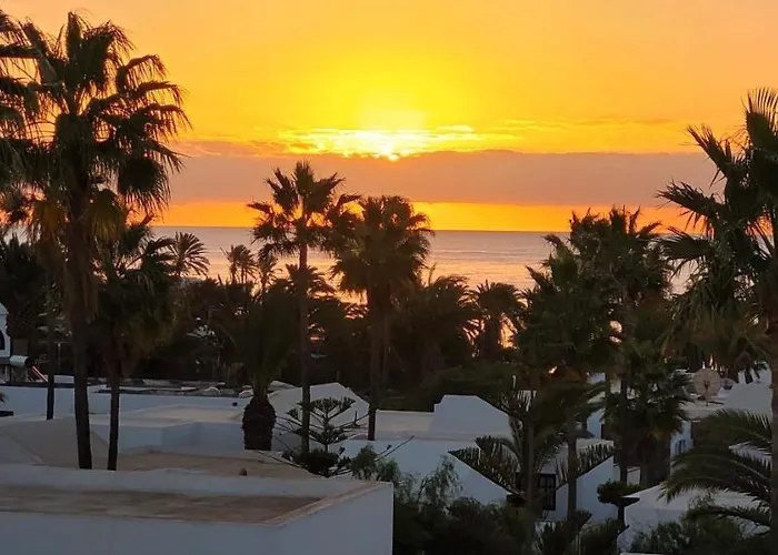 Casahost Bastian Boutique I Seaview Apartament Costa Teguise