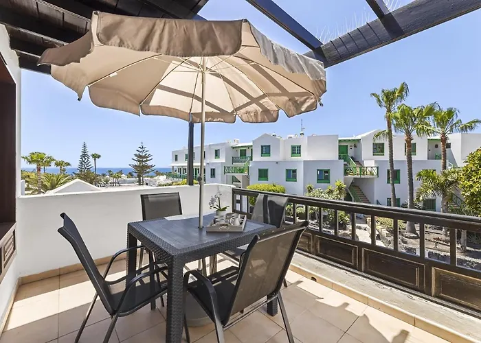 Casahost Bastian Boutique I Seaview Apartament *